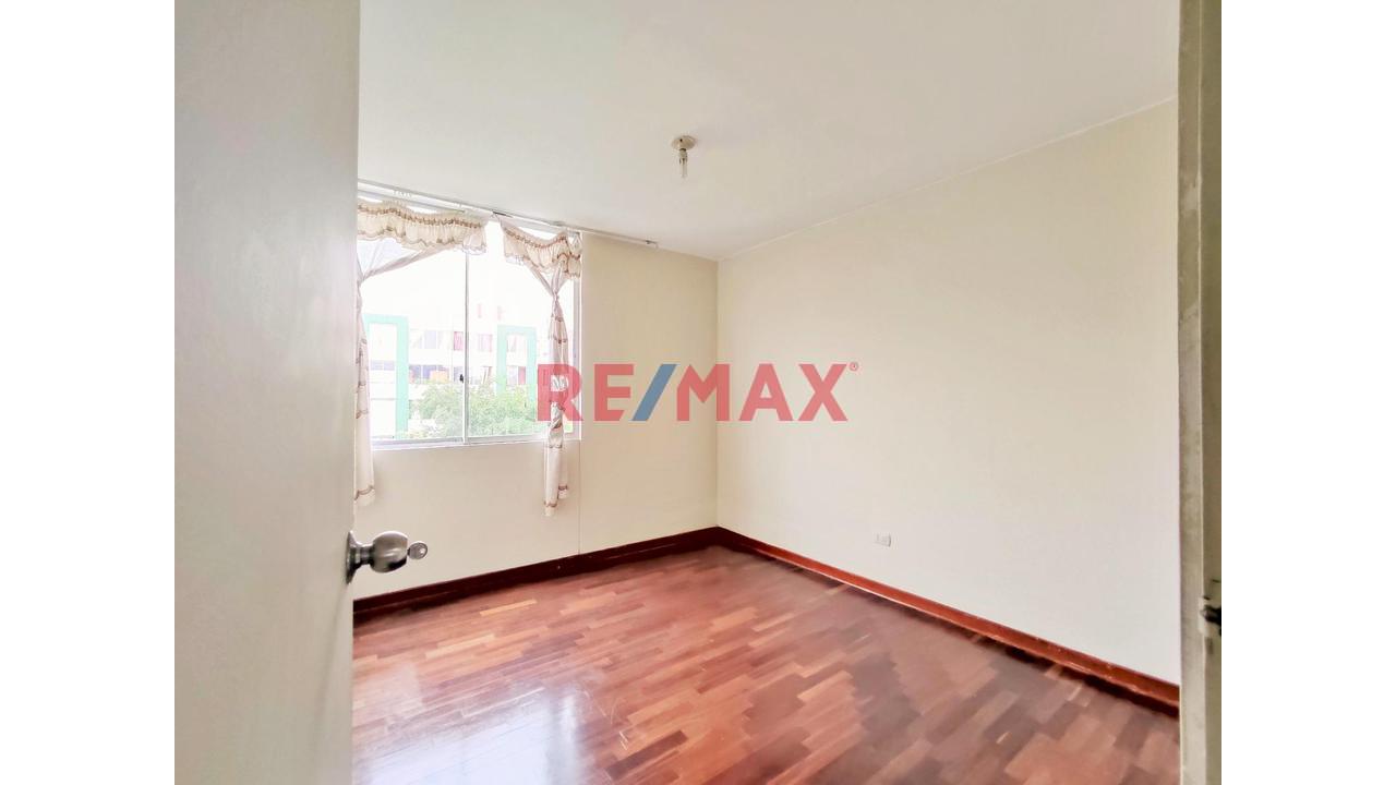 Departamento Frente A Parque, Acogedor Y Luminoso | Ubicación Céntrica — foto 6