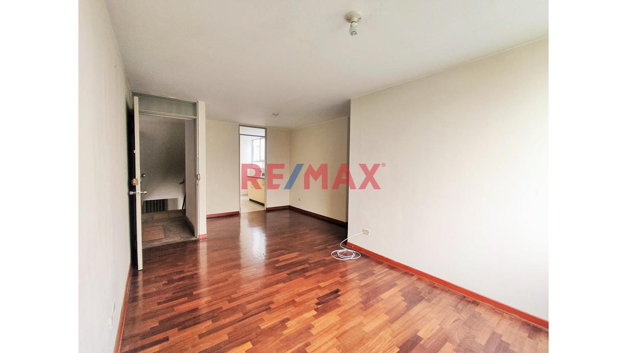 Departamento Frente A Parque, Acogedor Y Luminoso | Ubicación Céntrica — foto 10