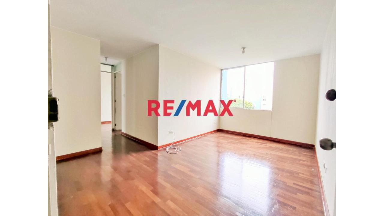 Departamento Frente A Parque, Acogedor Y Luminoso | Ubicación Céntrica — foto 1