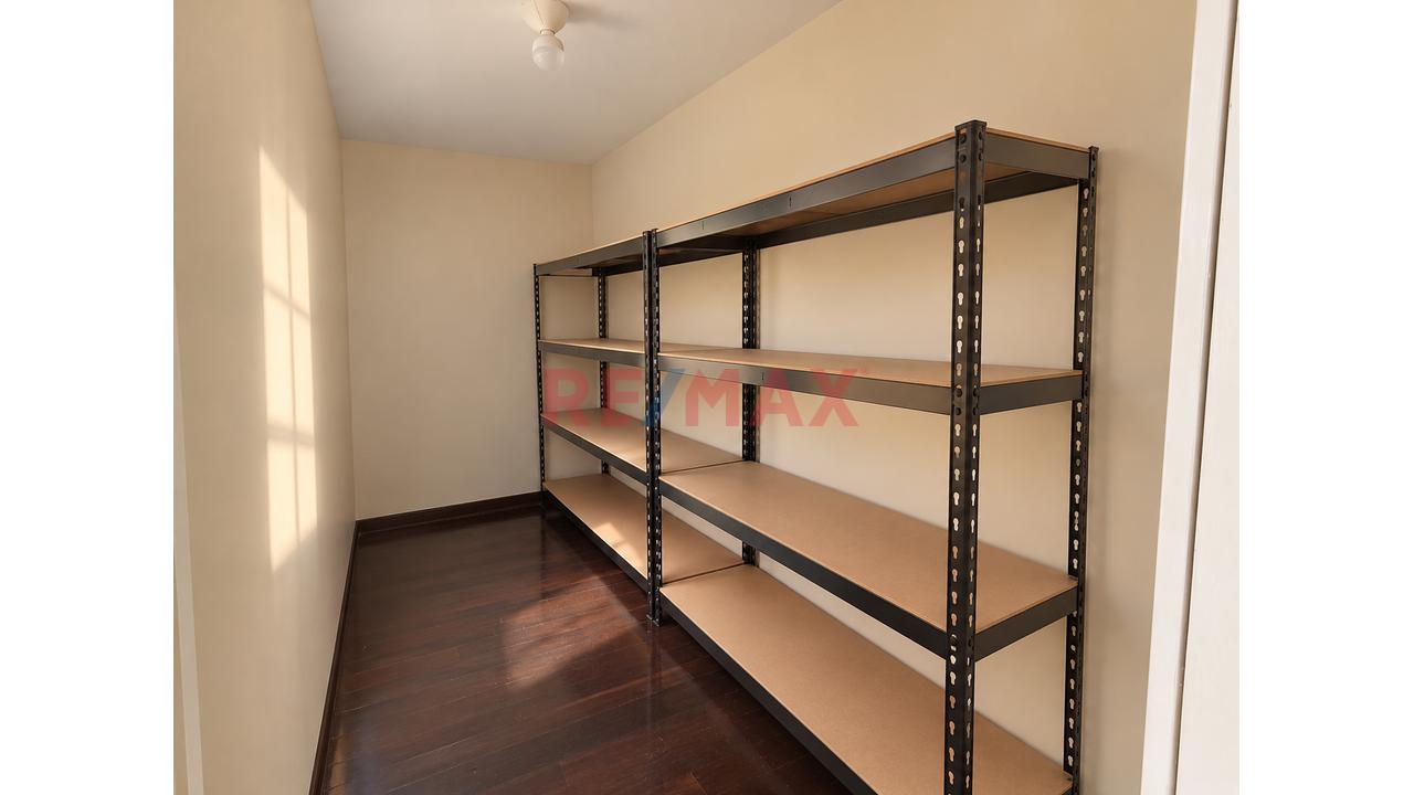 Venta De Departamento De 3 Dormitorios Con Cochera – Av. Alejandro Bertello, Lima — foto 12