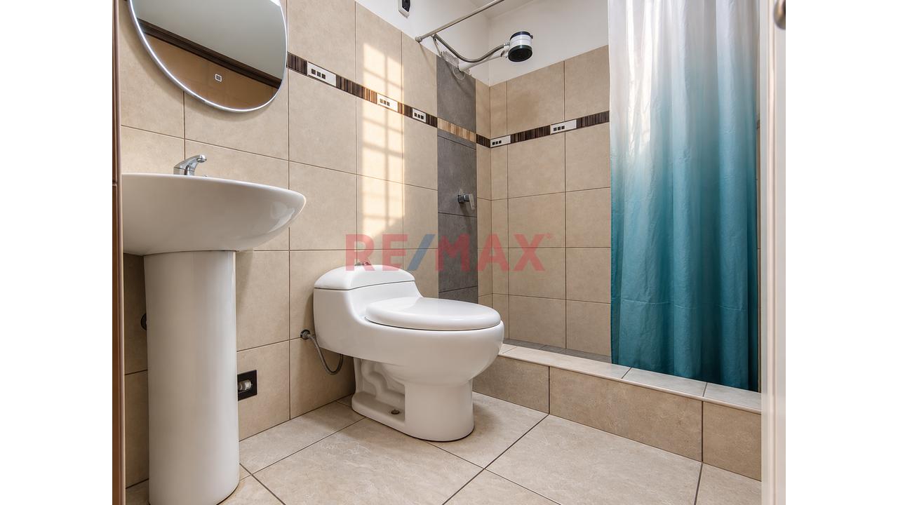 Venta De Departamento De 3 Dormitorios Con Cochera – Av. Alejandro Bertello, Lima — foto 4