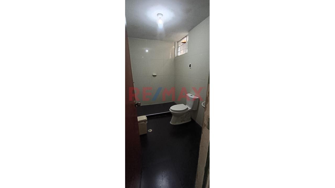 ¡Excelente Ubicación, Gran Oportunidad! Casa En Venta A Espaldas Del Mercado Inmaculada Concepción – San Martín De Porres. — foto 11