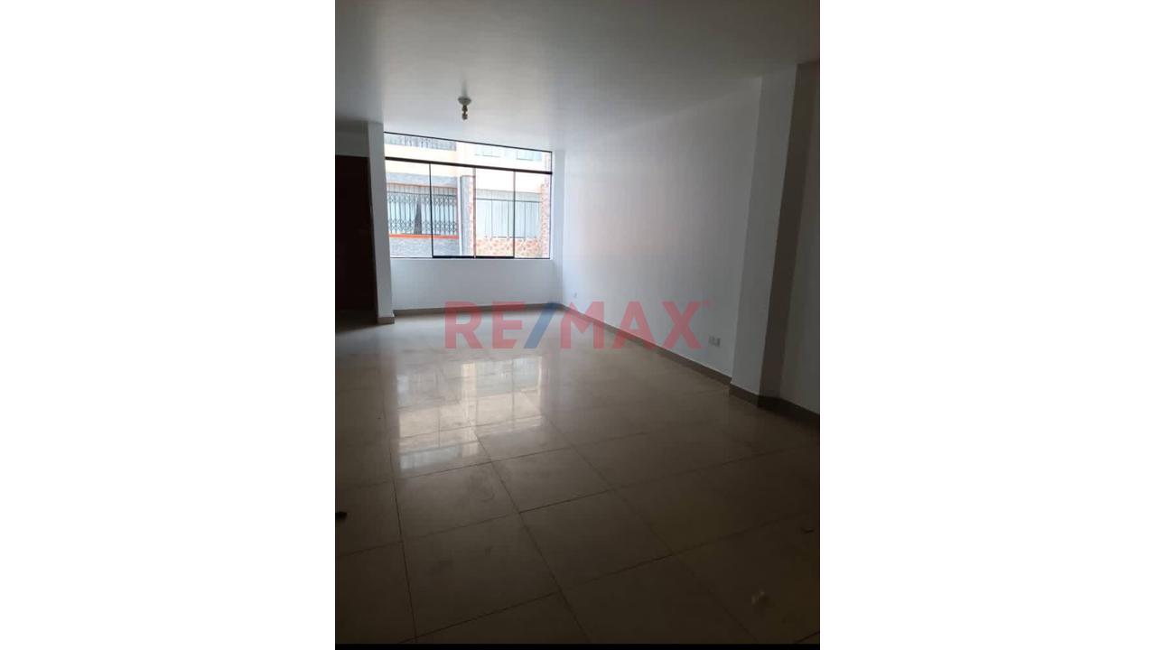 🏡 Casa En Alquiler – Urb. San Isidro, Trujillo 🔑 — foto 3