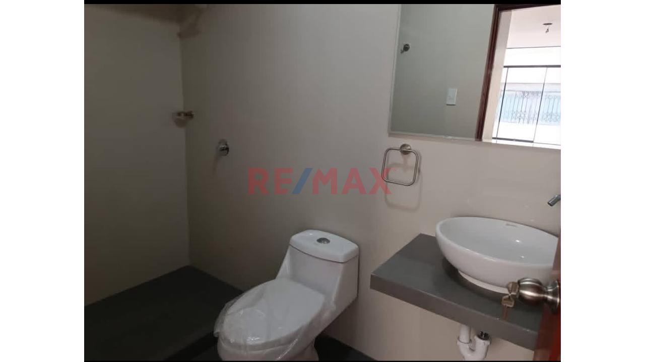🏡 Casa En Alquiler – Urb. San Isidro, Trujillo 🔑 — foto 5