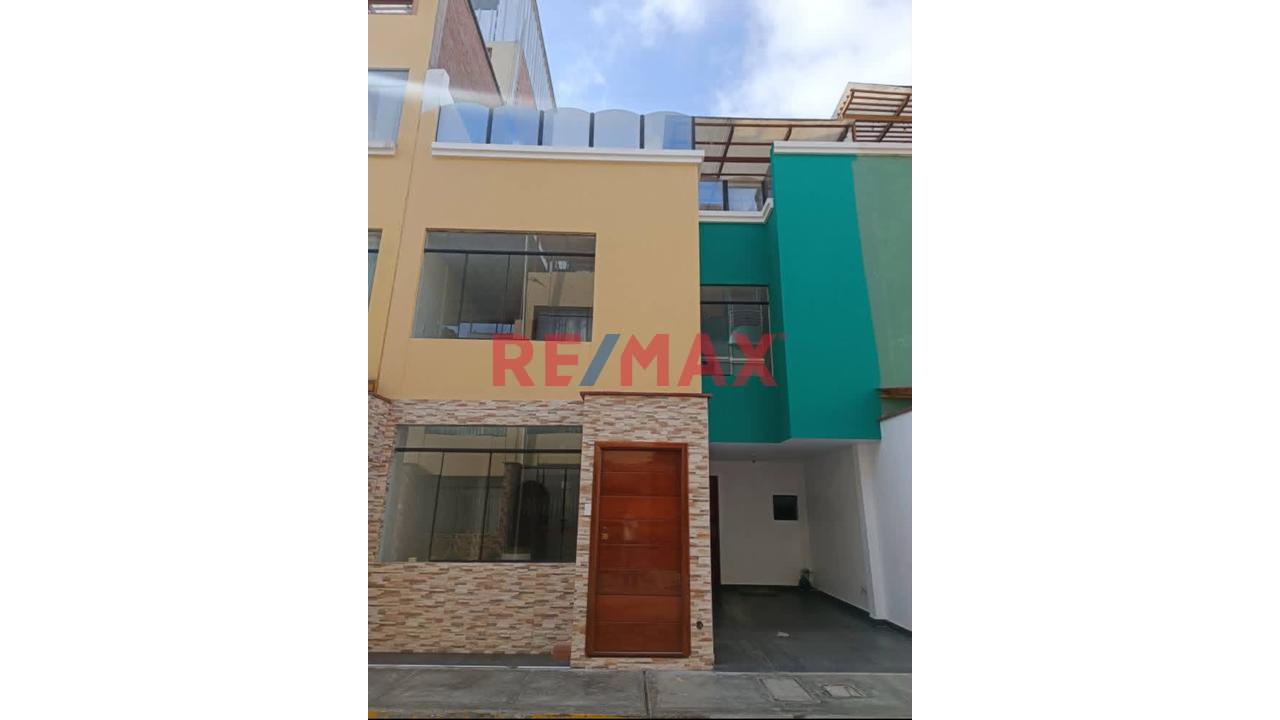 🏡 Casa En Alquiler – Urb. San Isidro, Trujillo 🔑 — foto 1