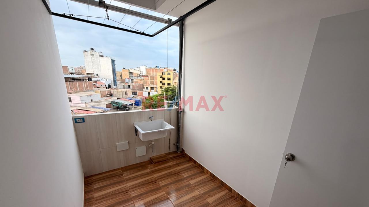 Departamento 4To Piso En Venta Urb Villarreal — foto 10