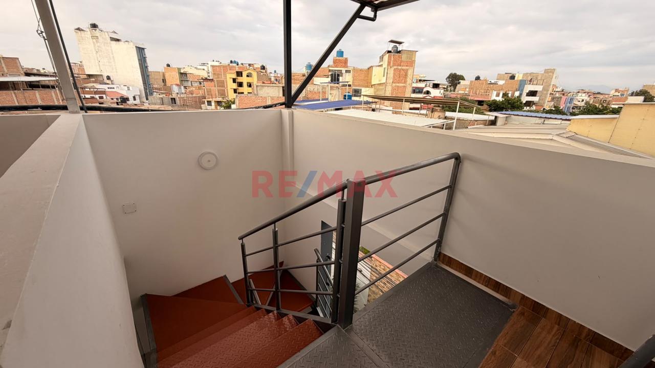 Departamento 4To Piso En Venta Urb Villarreal — foto 2