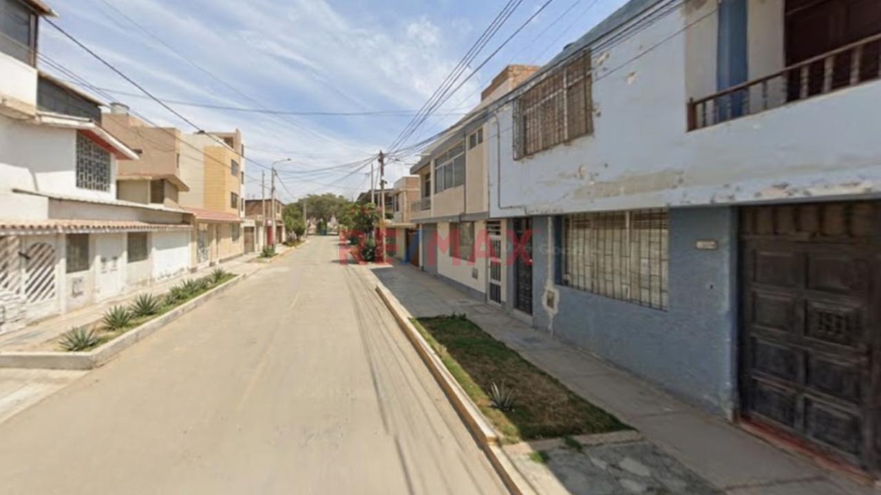 Casa En Venta Urb Primavera Chiclayo — foto 2