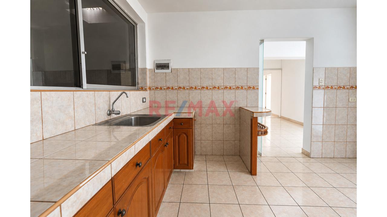 🏡✨ ¡Amplio Departamento En Venta Con 3 Dormitorios En Lince! ✨🏡 — foto 6