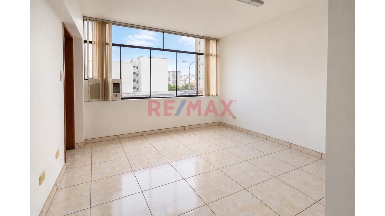 🏡✨ ¡Amplio Departamento En Venta Con 3 Dormitorios En Lince! ✨🏡 — foto 7