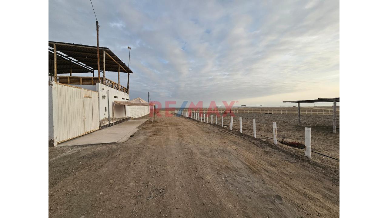 Vendo Terreno Urbano En La Urb. Mar Y Sol Mz. A Lote 13 - Camaná - 5