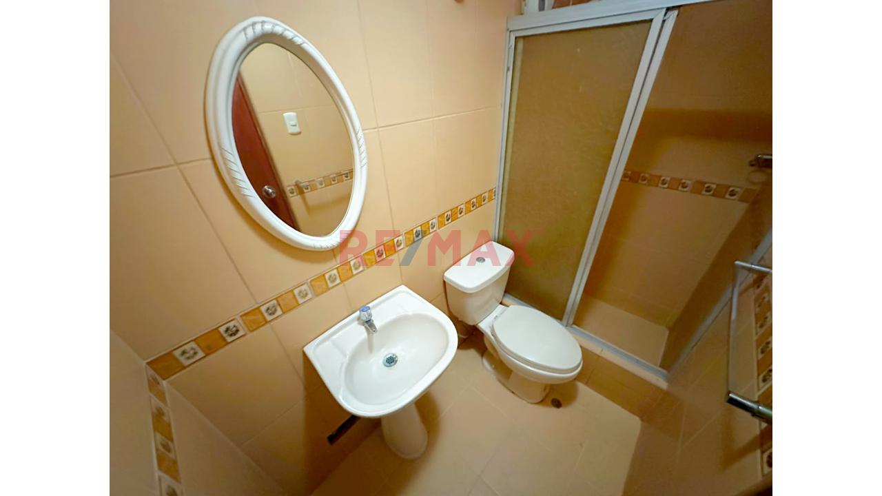 Casa Chalet De 4 Pisos A Un Paso Del Mall De Sjl - 12