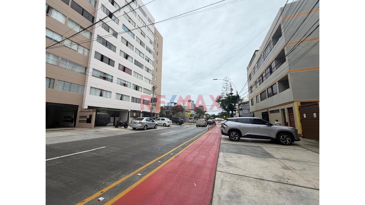 ¡Alquila En Magdalena! Departamento De 2 Dormitorios Y 2 Baños Cerca De Av. Sucre – S/1,900 - 19