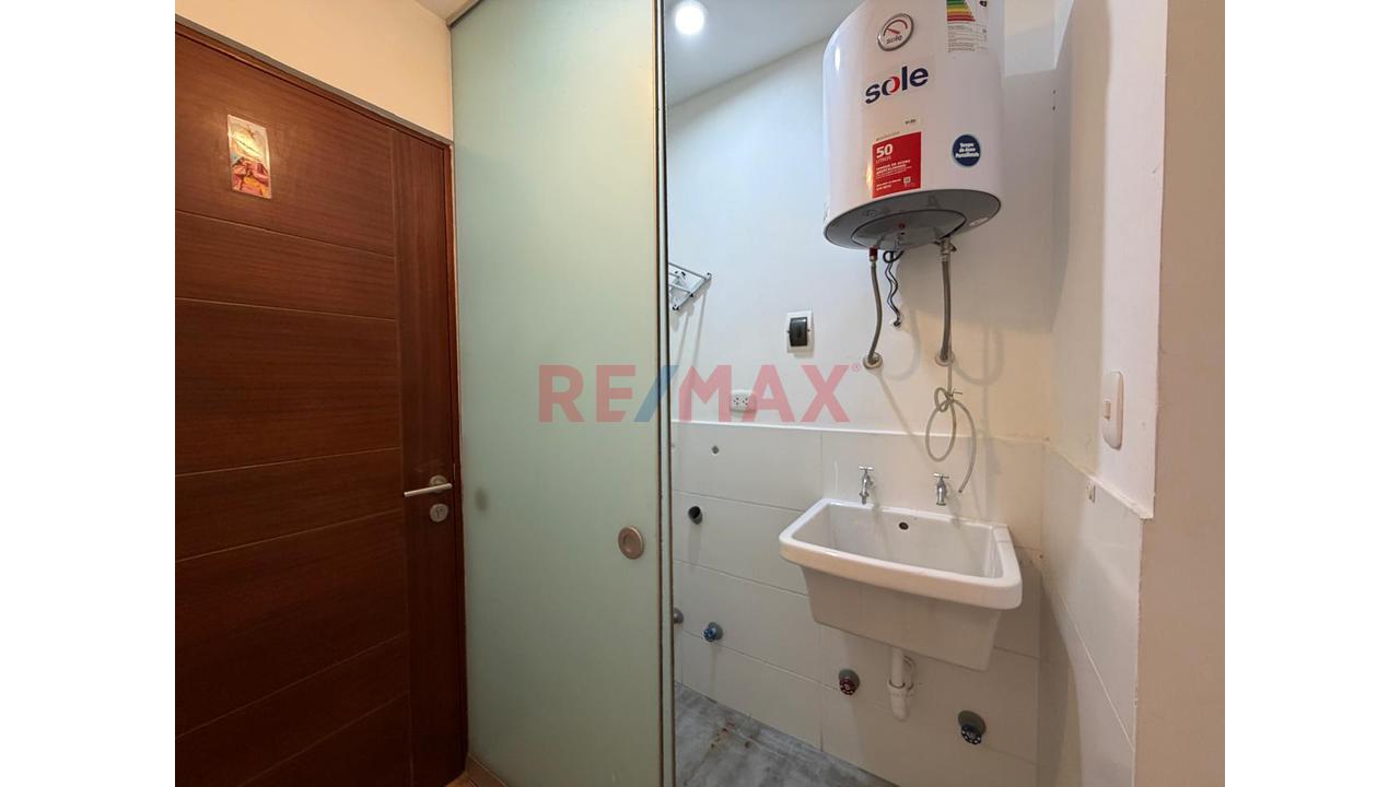 ¡Alquila En Magdalena! Departamento De 2 Dormitorios Y 2 Baños Cerca De Av. Sucre – S/1,900 - 16