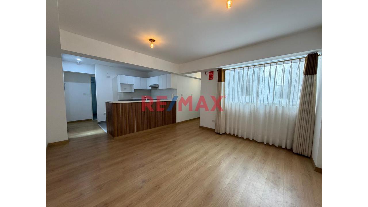 ¡Alquila En Magdalena! Departamento De 2 Dormitorios Y 2 Baños Cerca De Av. Sucre – S/1,900 - 1