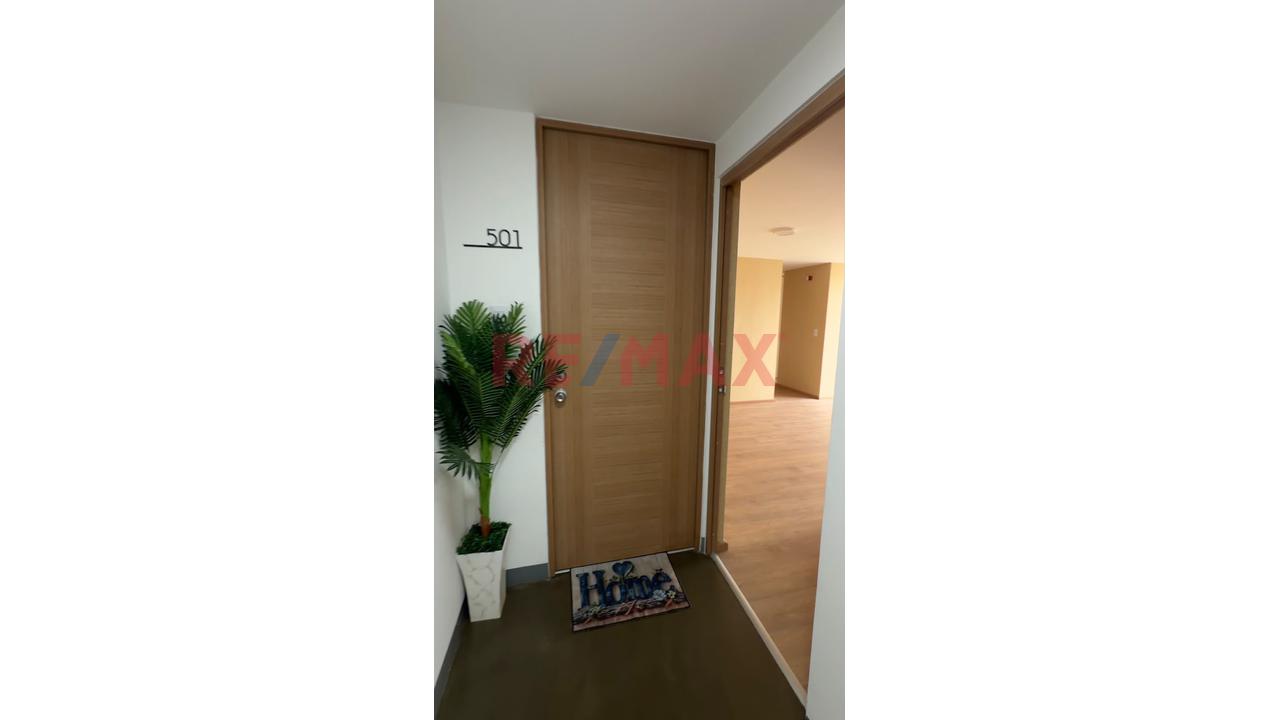 Departamento En Alquiler En Condominio Breña – — foto 2
