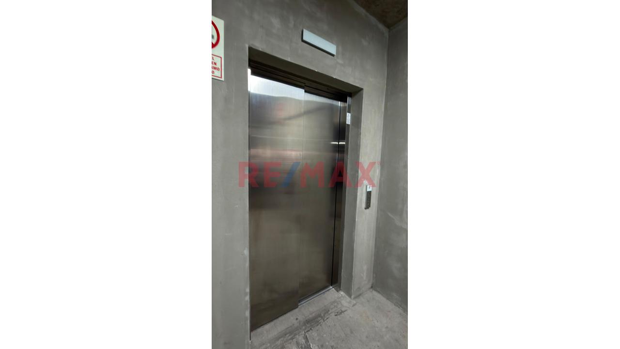 Departamento En Alquiler En Condominio Breña – — foto 8