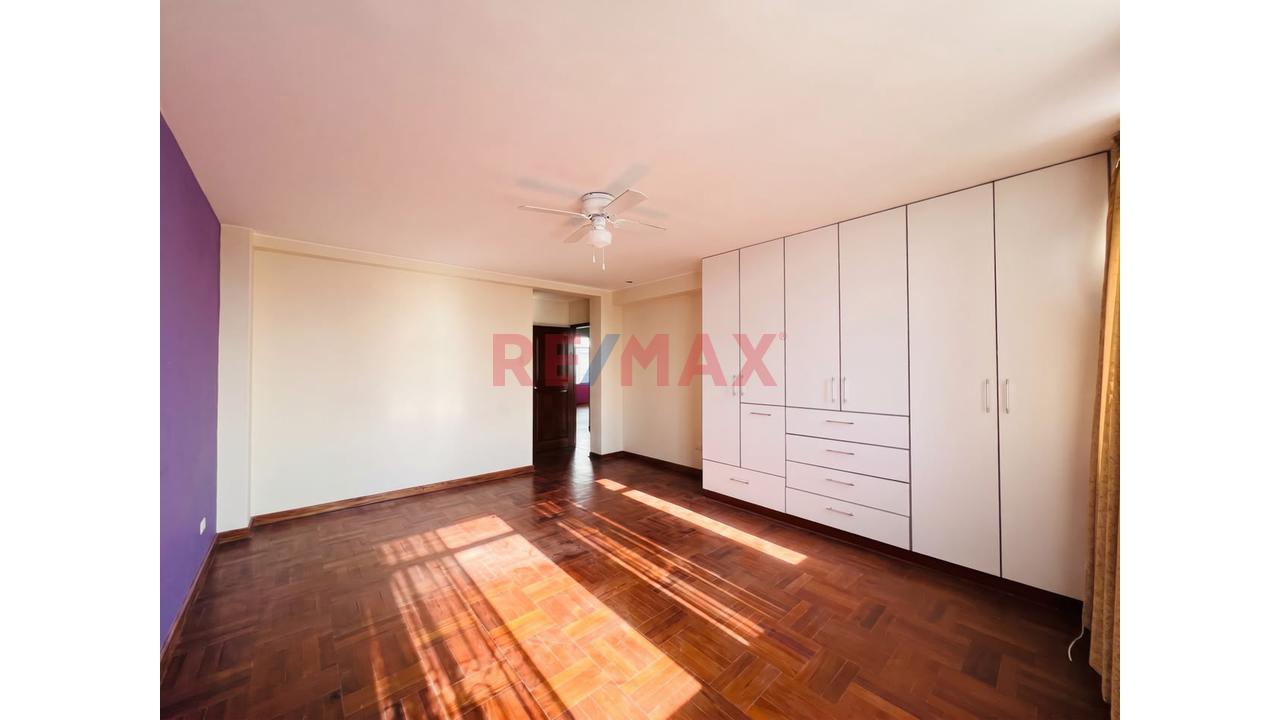 🏡 ¡Departamento En Venta Con 4 Habitaciones Y Cochera Incluida En Urb. California! — foto 9