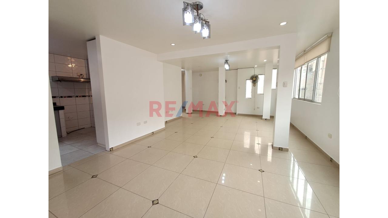 ¡En Venta, Amplio Departamento De 106.82 M² En Comas – Alt. Del Km 7.5 De La Tupac Amaru 🏡✨ — foto 3