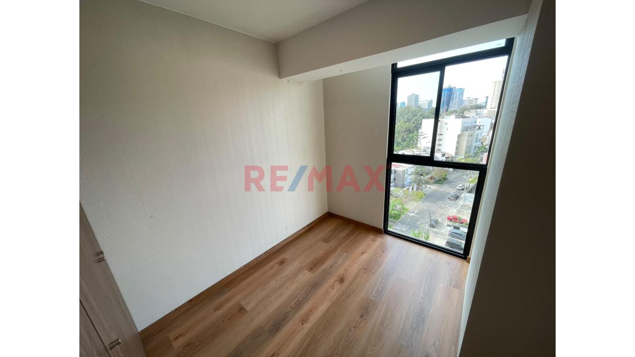 Alquilo Hermoso Y Moderno Departamento De Estreno En Surquillo Limite Con San Isidro — foto 8