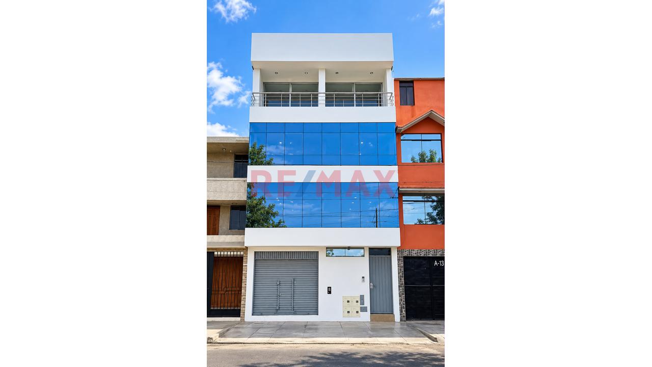 "🚀 ¡Impulsa Tu Negocio! Alquila Tu Local Frente Al Mall Plaza Trujillo 🏢✨" 3Er Piso En Av. America Oeste - 7