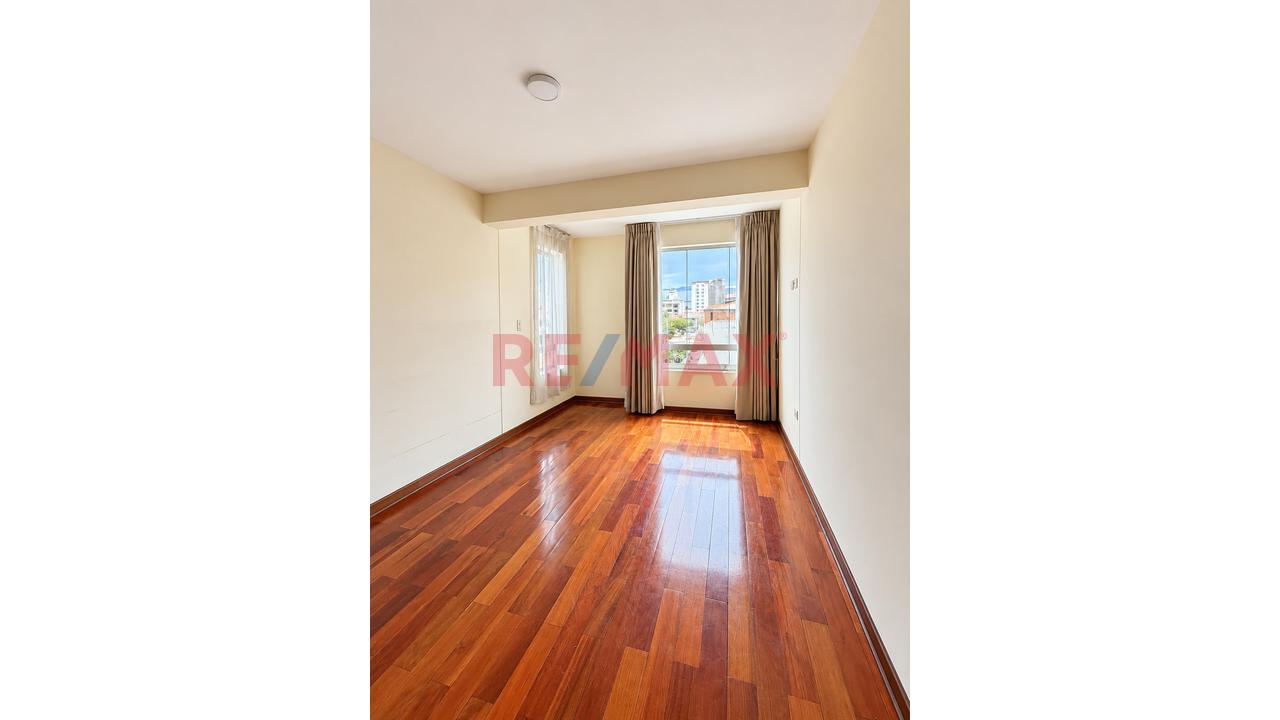 Departamento En Venta En Urb. Magisterio – Cusco — foto 2