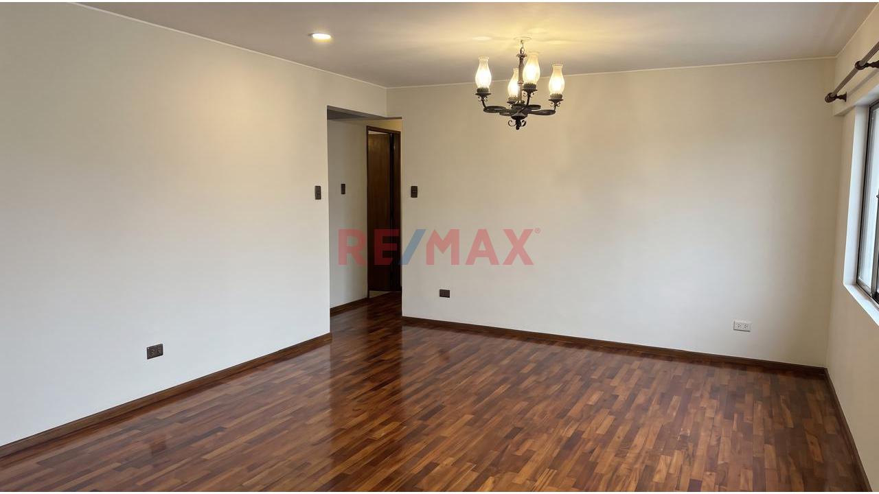 🏡Venta De Un Bello Departamento En Santiago De Surco — foto 5