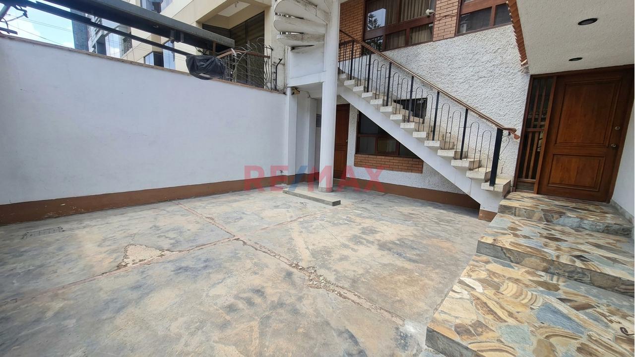 Exclusiva Casa En San Borja: Elegancia, Privacidad Y Confort Absoluto | Jr. Pietro Marchand — foto 2