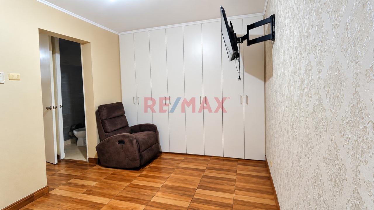 ¡Tu Próximo Hogar Te Espera En Chorrillos! Vive Con Comodidad, Tranquilidad Y Vista Al Jardín — foto 4