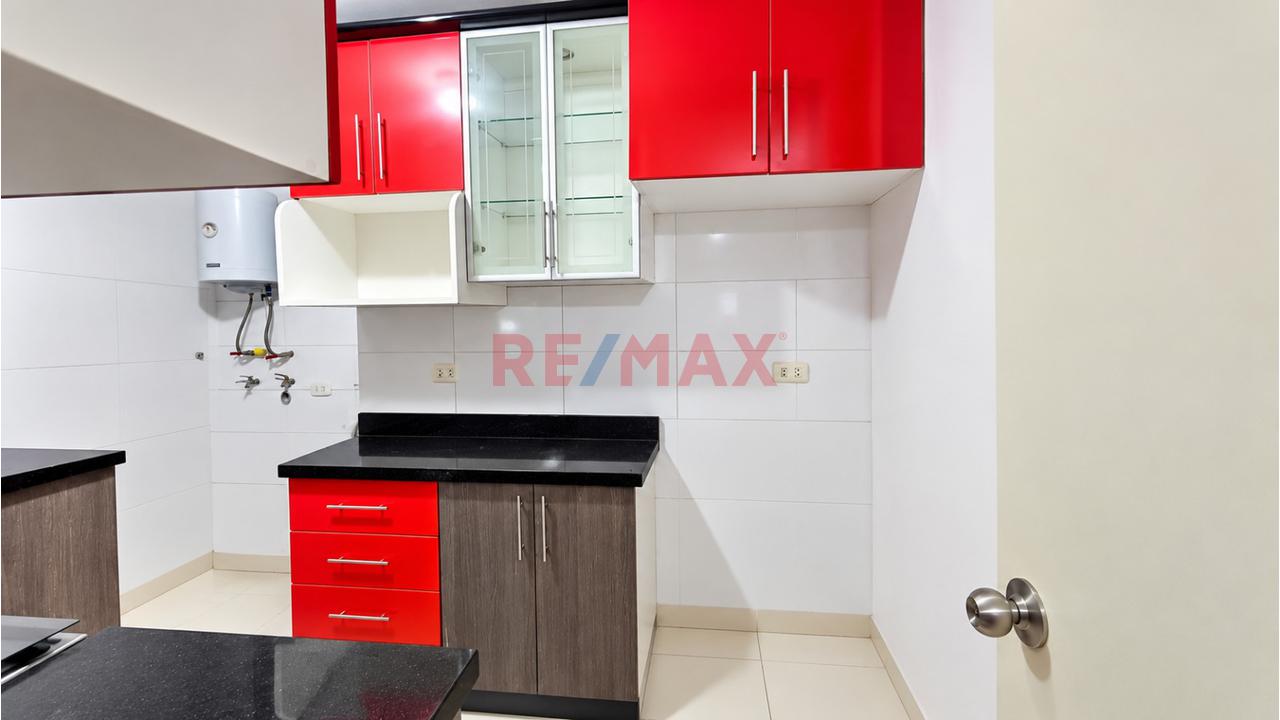 ¡Tu Próximo Hogar Te Espera En Chorrillos! Vive Con Comodidad, Tranquilidad Y Vista Al Jardín — foto 7