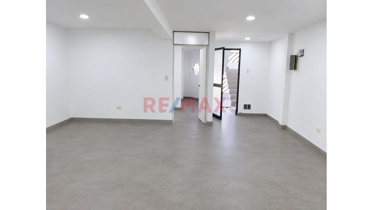 Venta De Departamento Frente A Parque - Ocasion Por Viaje — foto 3
