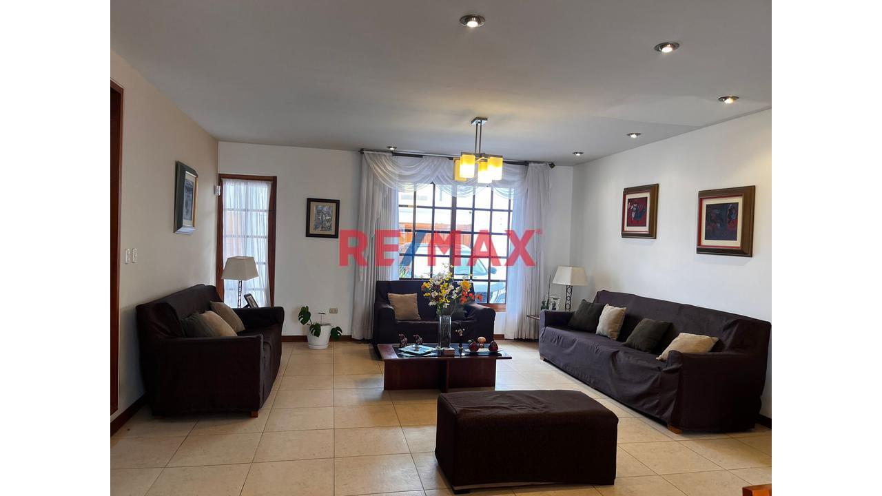 Hermosa Casa En El Golf - Venta — foto 4