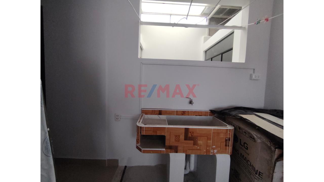 Alquilo Lindo Departamento En Urb Los Jazmines — foto 10
