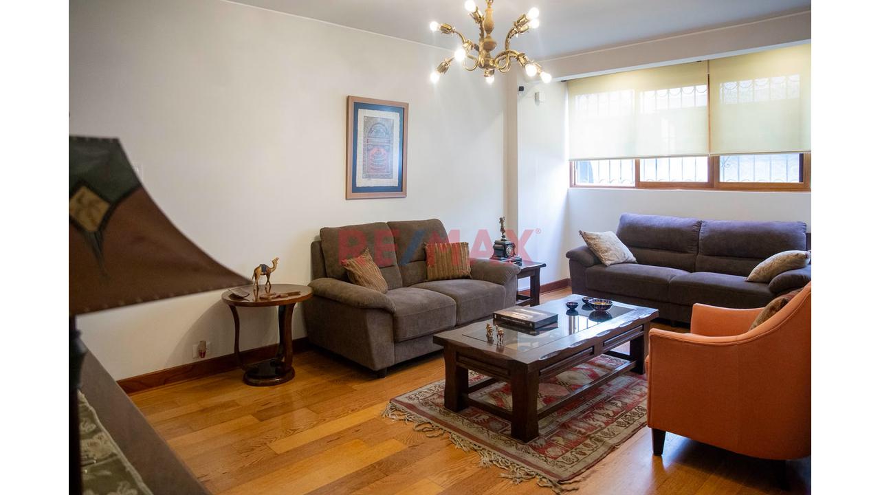 Venta Departamento En Santiago De Surco - 1