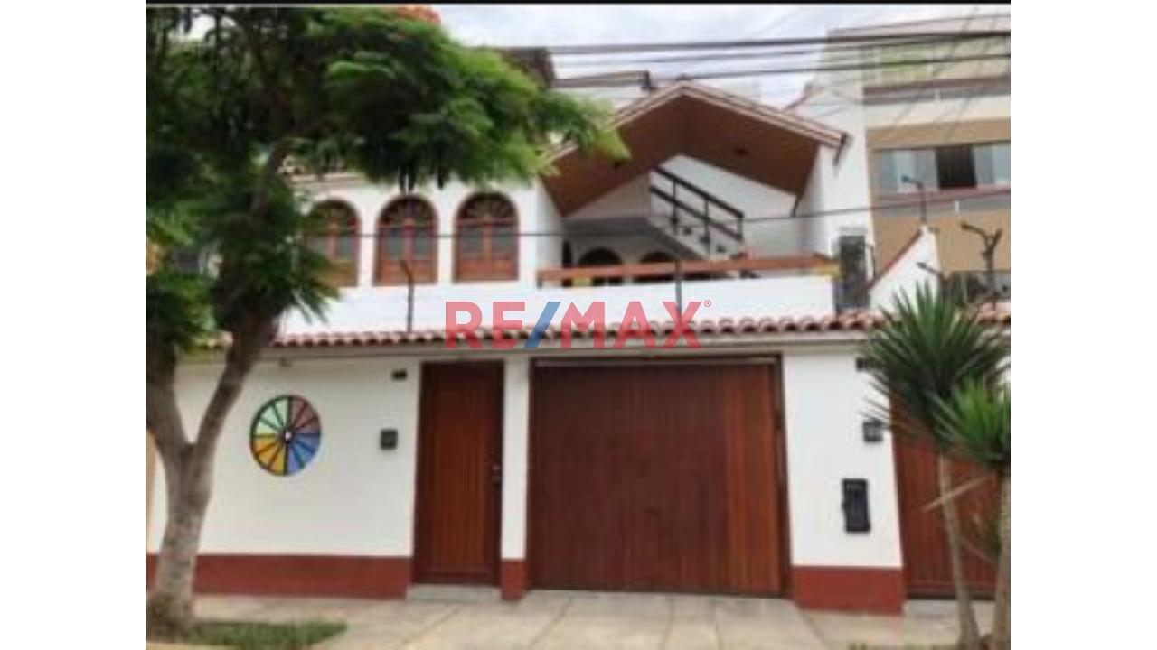 1 X 1 Alquilo Departamento De 130 M² En Av. Coronel Bermúdez – Chorrillos - 1