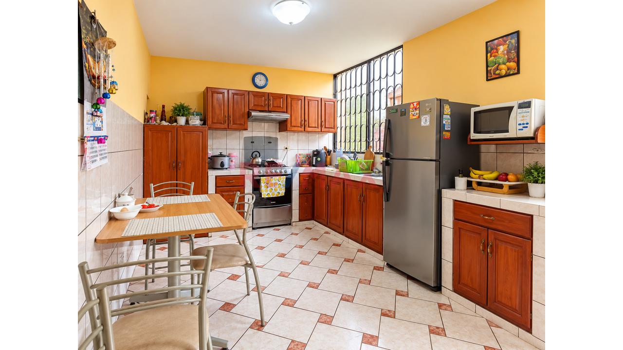 Casa En Alquiler – Club Residencial Los Girasoles | Huampaní - 8