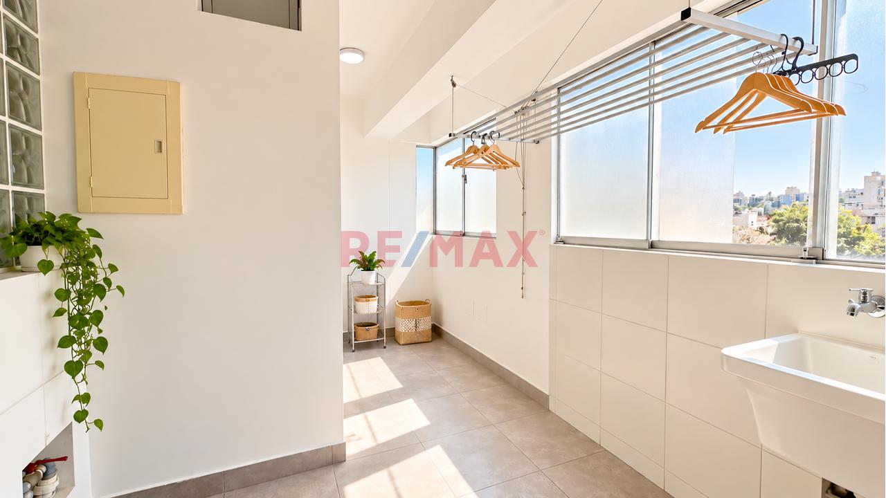 Departamento En Alquiler En Surquillo, 2 Habitaciones, 2 Baños Completos Más Baño De Servicio Y 82 M² Totales — foto 7