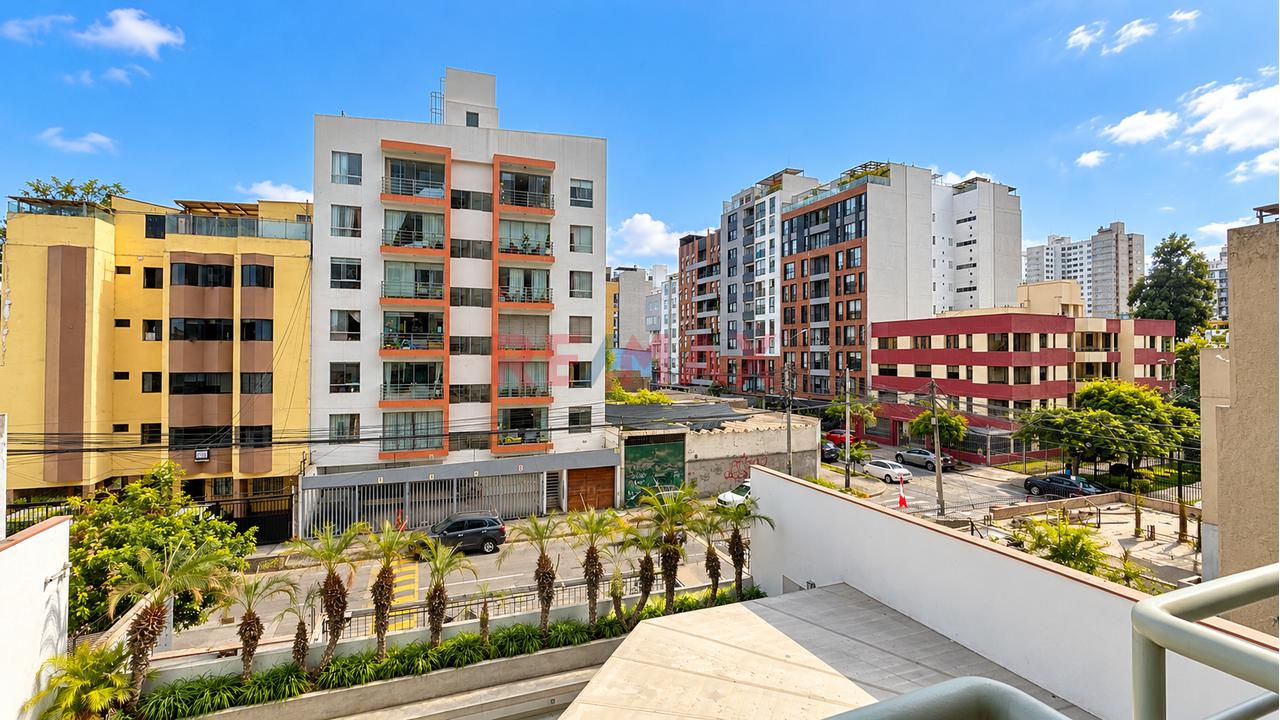 Departamento En Alquiler En Surquillo, 2 Habitaciones, 2 Baños Completos Más Baño De Servicio Y 82 M² Totales — foto 5