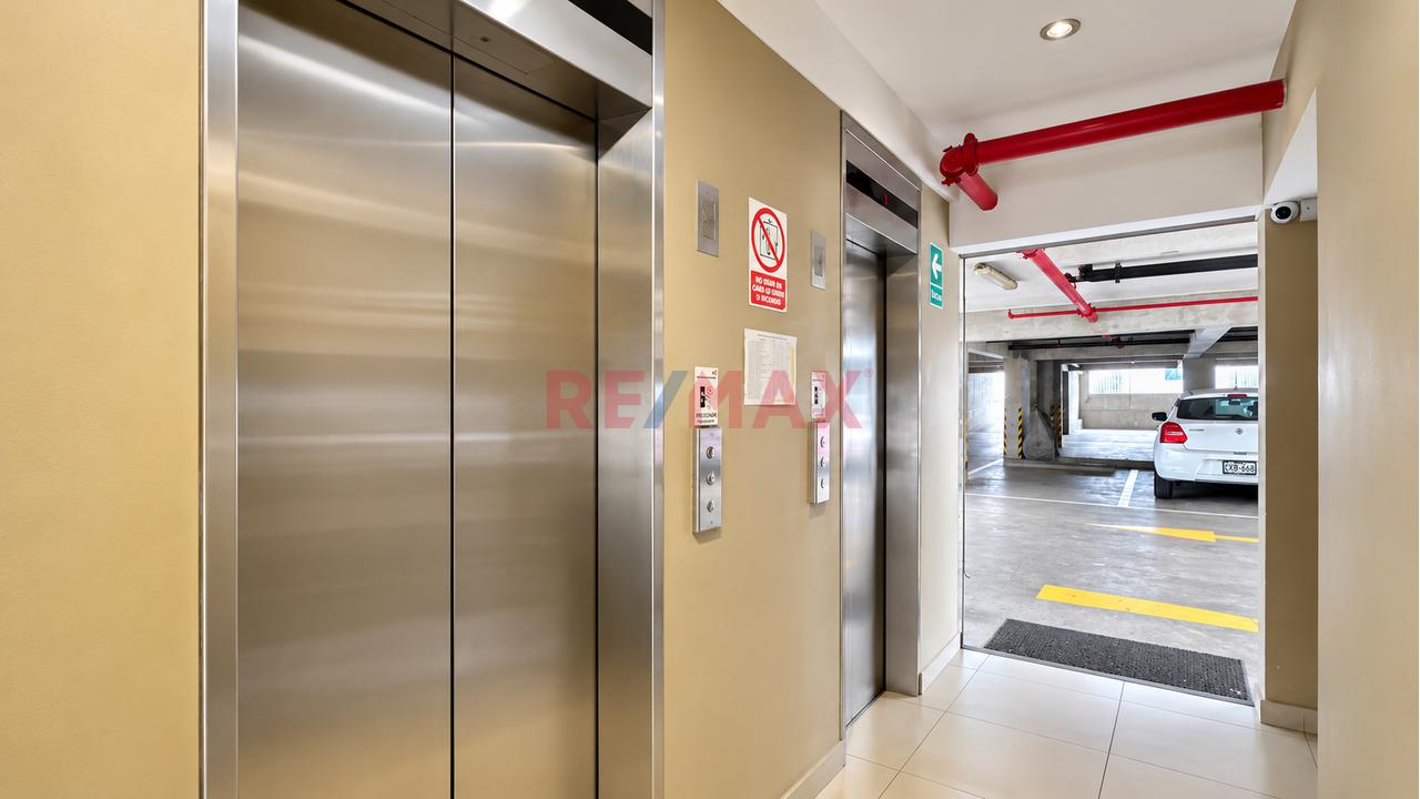 Departamento En Alquiler En Surquillo, 2 Habitaciones, 2 Baños Completos Más Baño De Servicio Y 82 M² Totales — foto 14