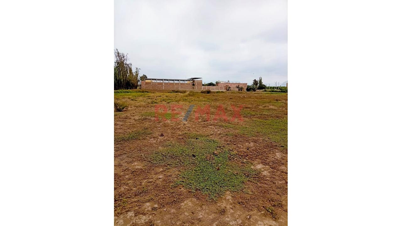 Venta De Terreno De 300M2 En Sta. Rosa - 2