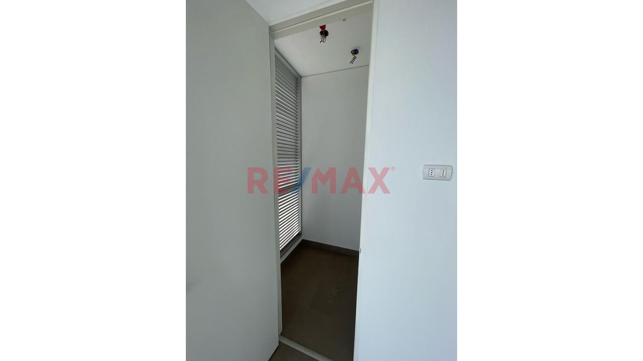 Oportunidad Única! Oficina En Venta En El Corazón De Lince - 2