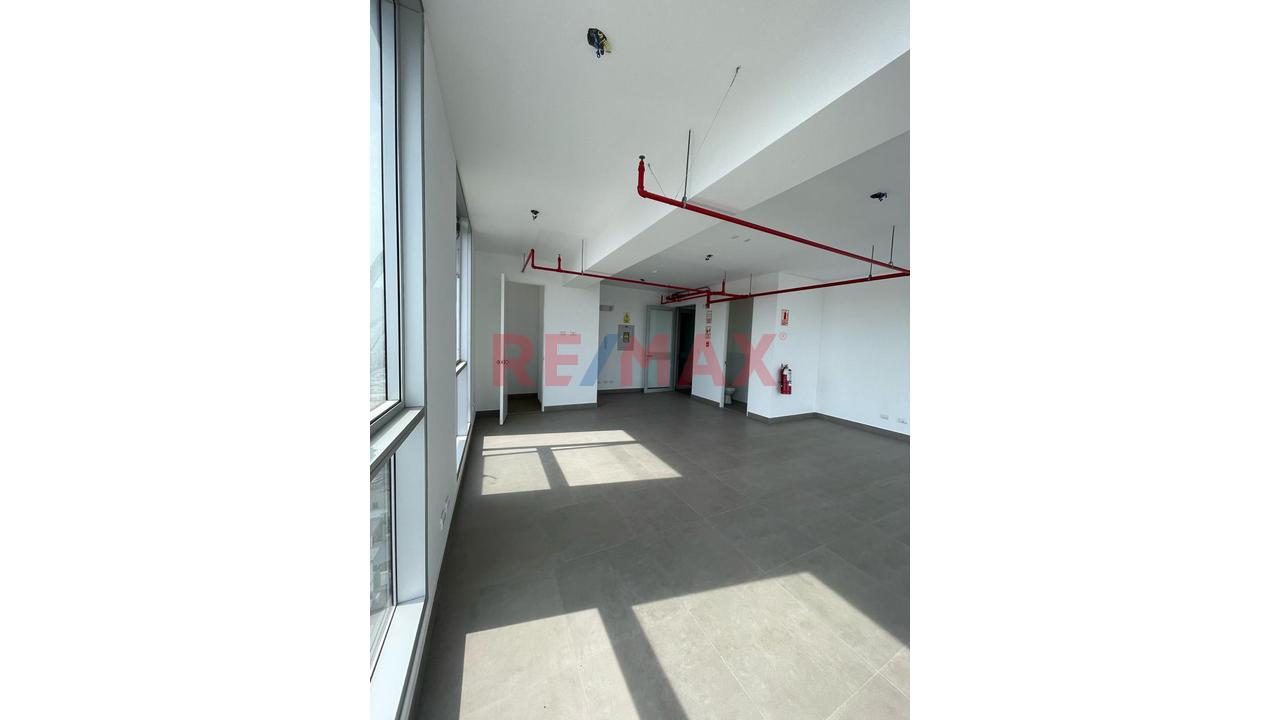 Oportunidad Única! Oficina En Venta En El Corazón De Lince - 4