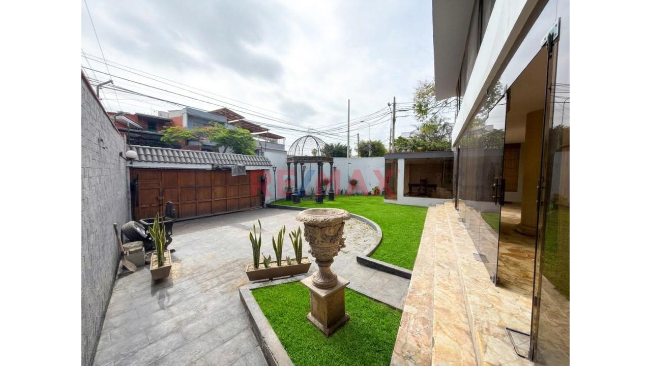 Casa/ Oficina - En Venta Alt. Cuadra 28. Av. Benavides! — foto 7