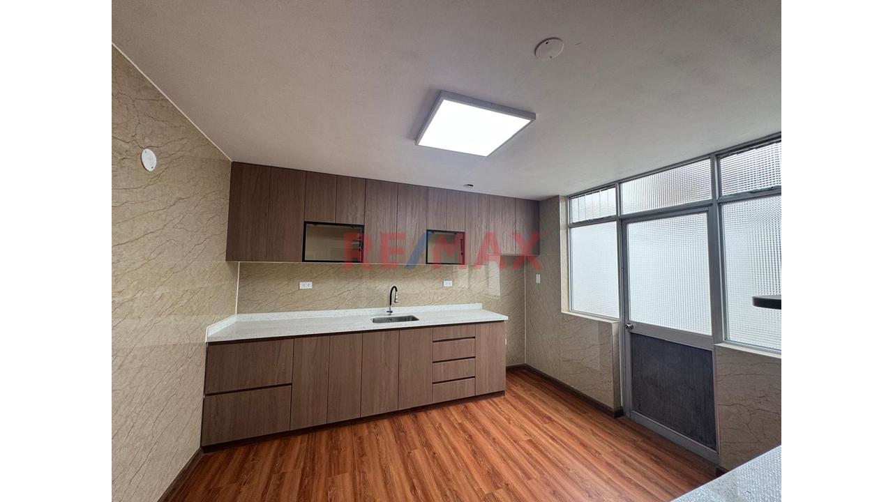 Alquiler De Casa En La Alborada – Santiago De Surco — foto 14