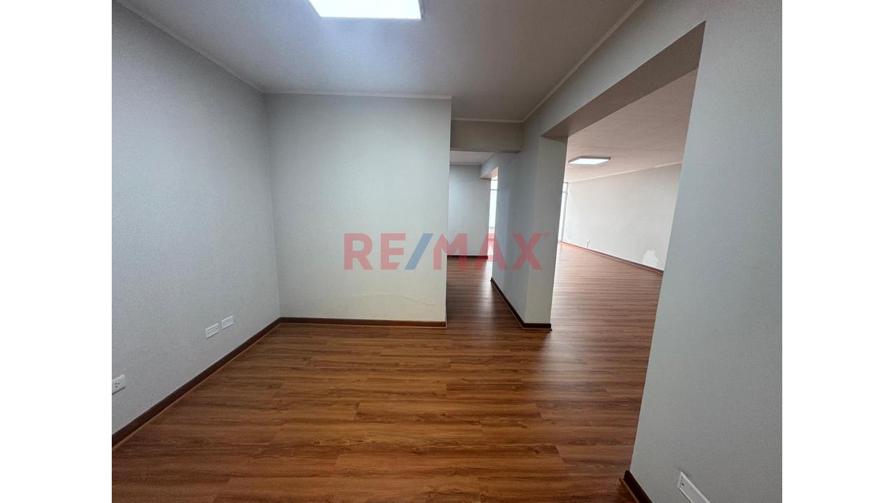 Alquiler De Casa En La Alborada – Santiago De Surco — foto 3