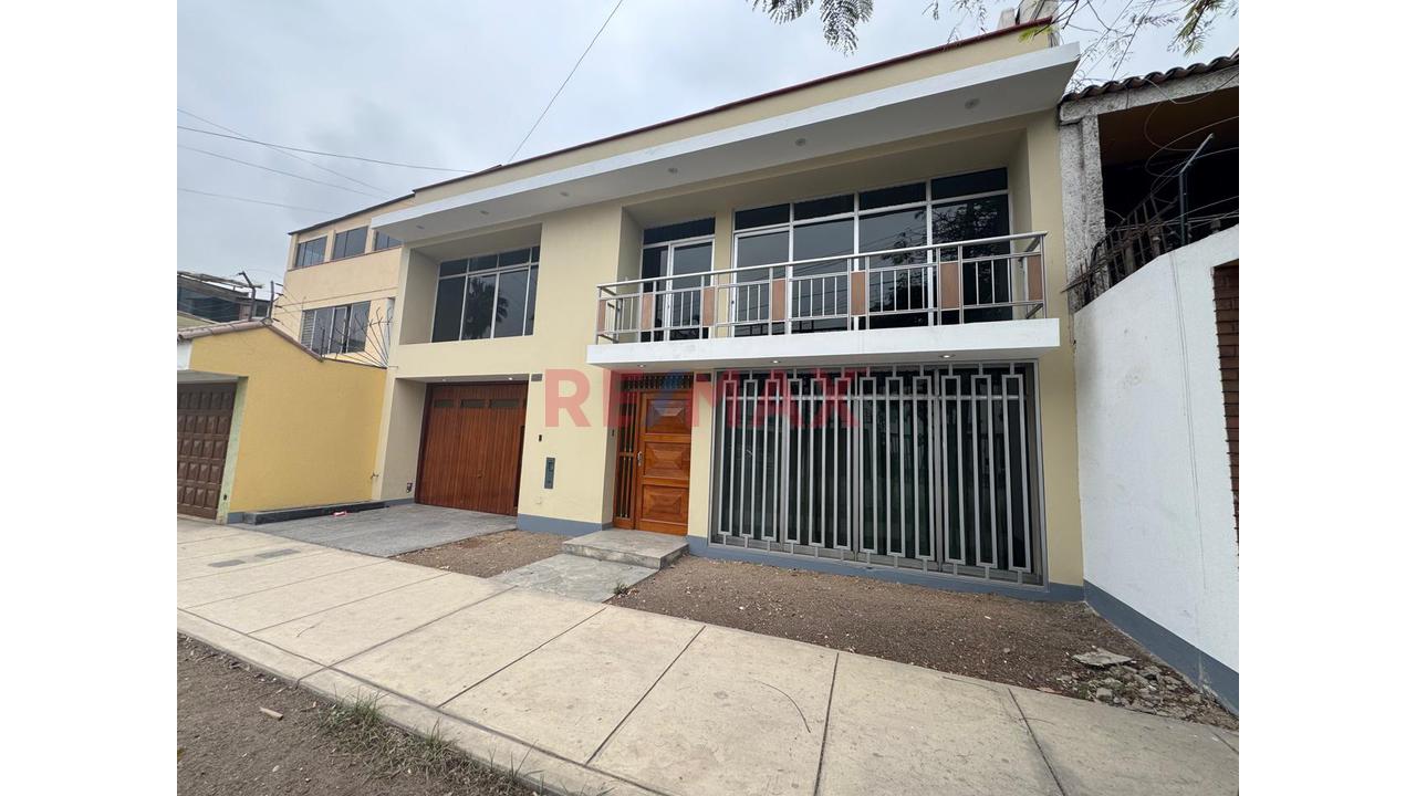 Alquiler De Casa En La Alborada – Santiago De Surco — foto 5