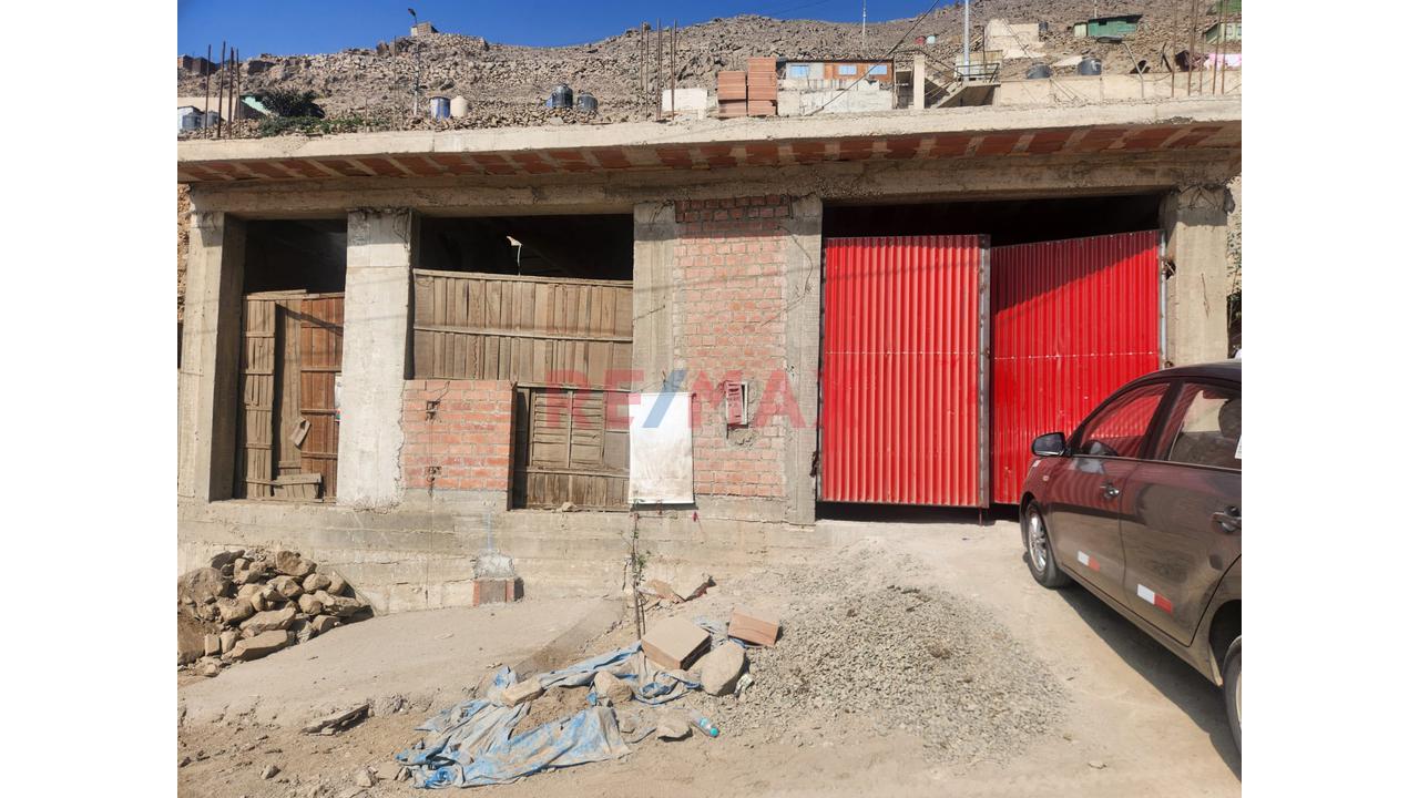 🏗️🏡 ¡Vendo Terreno En Esquina De 300 M² – Huaycán, Zona Z - Ate! - 1