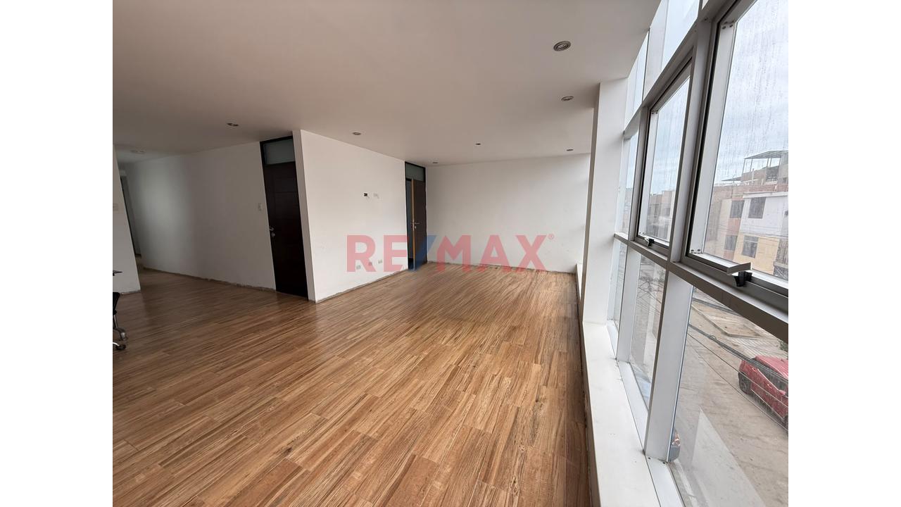 Edificio De 5 Pisos En Venta En Urb Santo Dominguito — foto 9