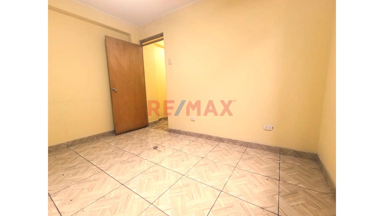 🏡 ¡Vive Con Comodidad En Un Departamento Amplio, Iluminado Y Con Excelente Ubicación En Ate! — foto 11