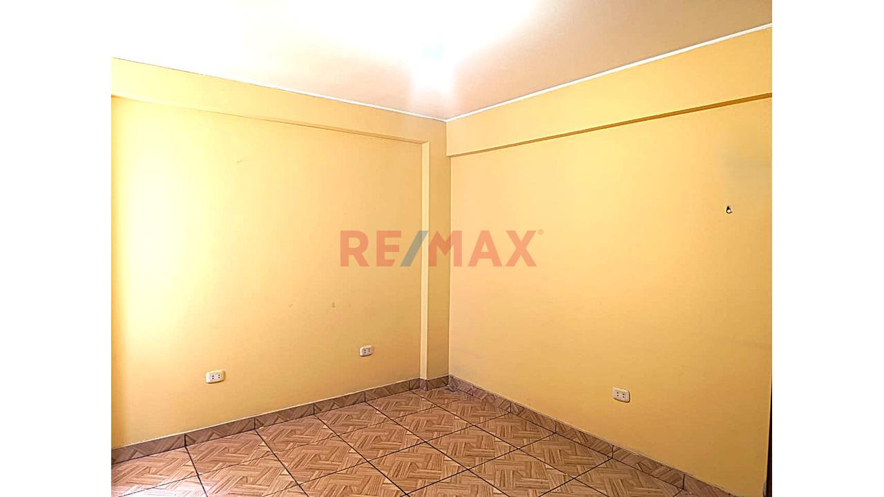 🏡 ¡Vive Con Comodidad En Un Departamento Amplio, Iluminado Y Con Excelente Ubicación En Ate! — foto 5